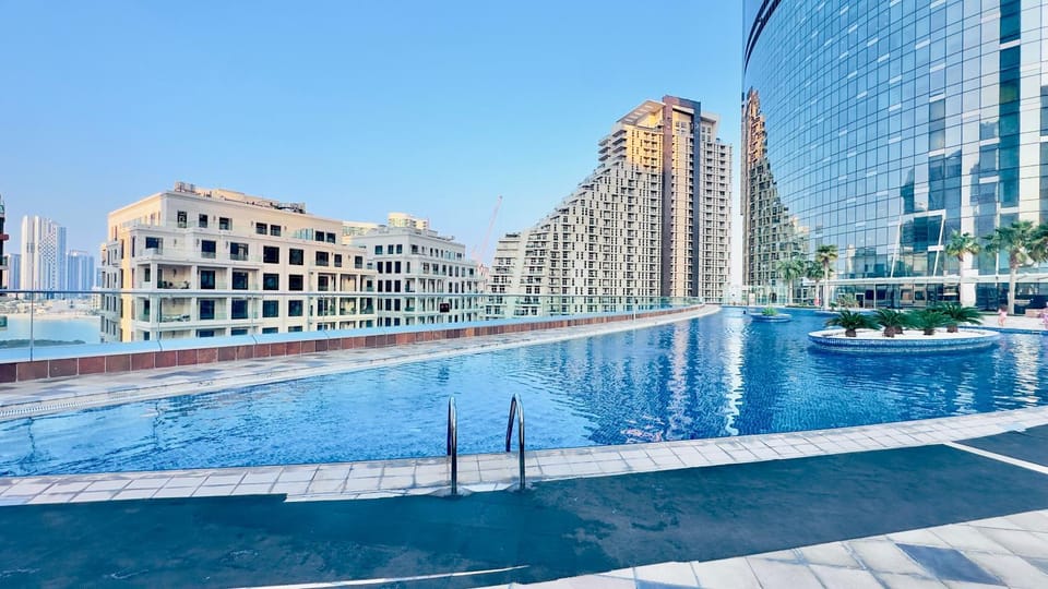 Pool view, Swimming pool