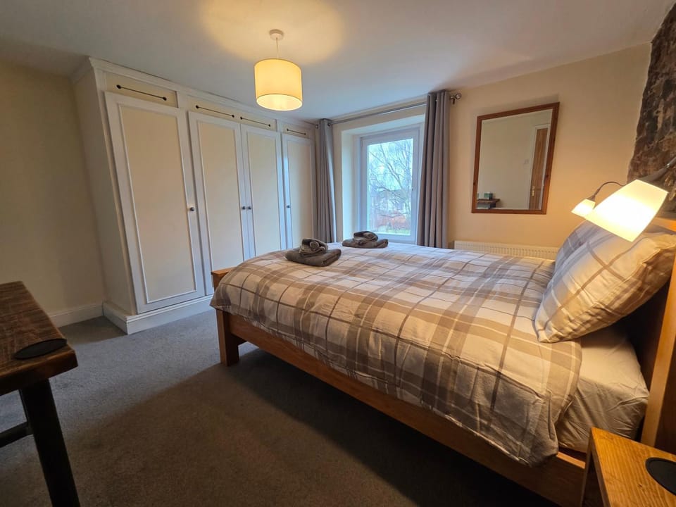 Bed, Photo of the whole room, Bedroom, wardrobe