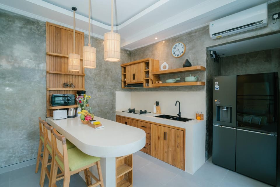 Kitchen or kitchenette, Lounge or bar, minibar, oven, stove, toaster