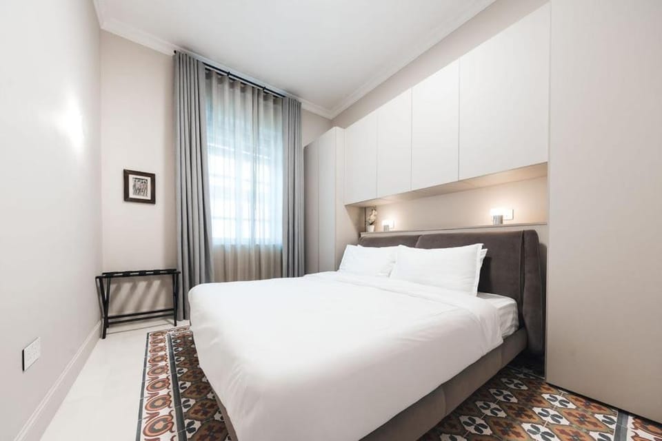 Boutique Luxury Apt in Historic Balluta Building Apartment in Sliema
