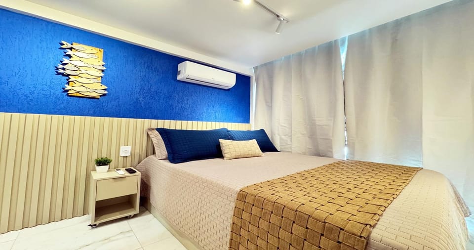 Bed, Photo of the whole room, Bedroom, air conditioner