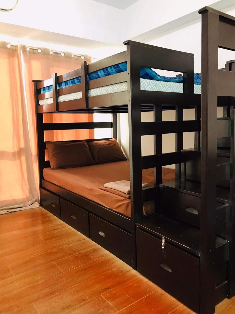 Abreeza chills place 2720 Apartment hotel in Davao City