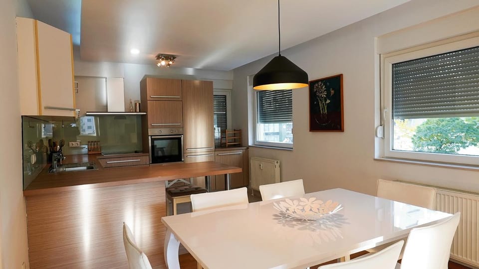 4 Bedroom Apartment - Private Parking Apartment in Serbia