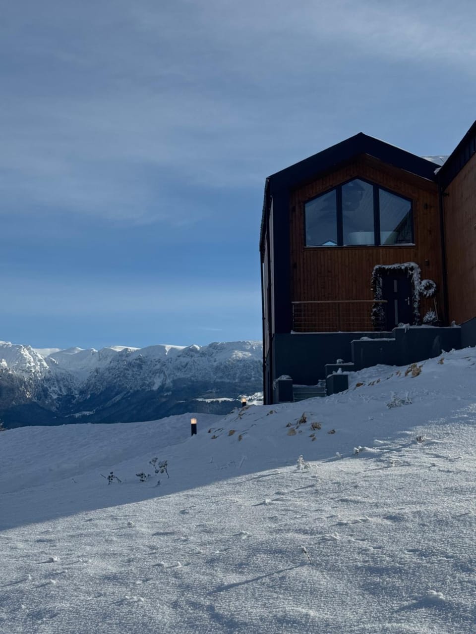 Altitude Escape Retreat Chalet in Brașov County