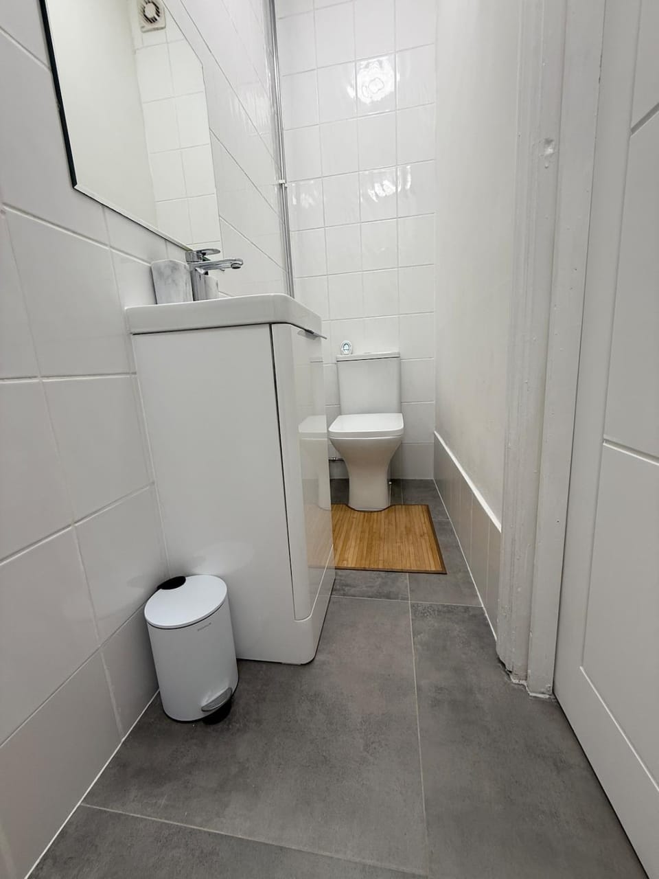 Modern Luxe Studio Flat Apartment in Leicester
