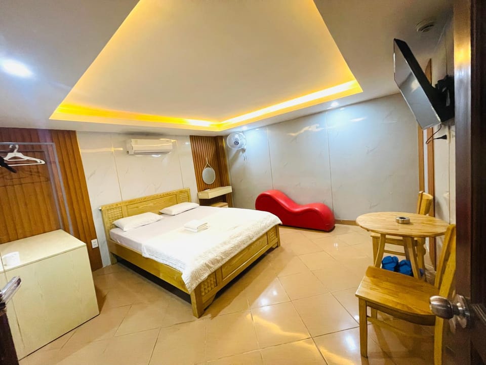 Khách Sạn Bình Dung Hotel in Ho Chi Minh City