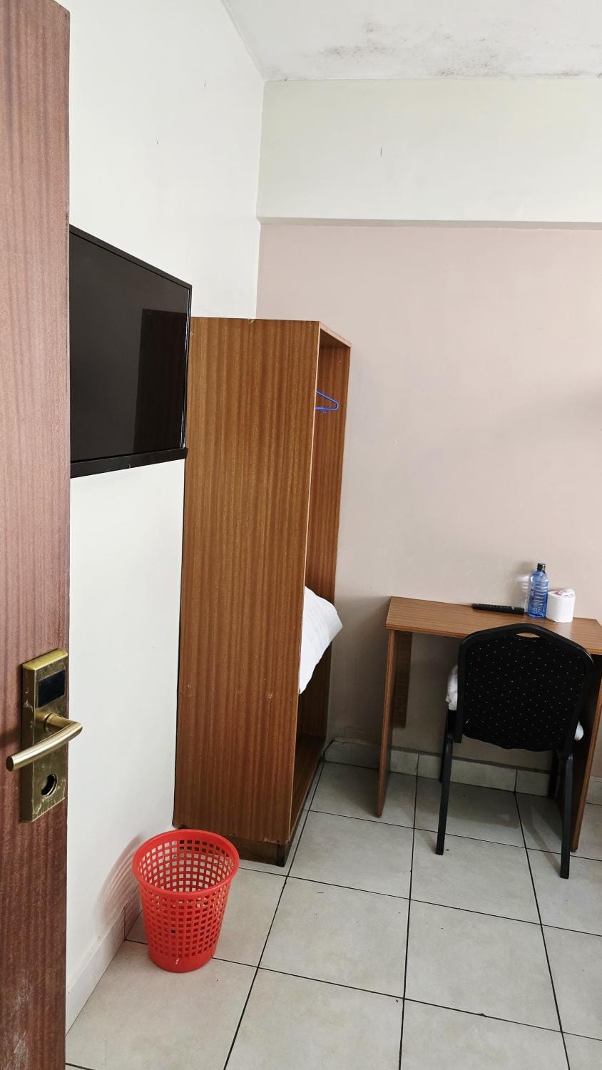 TV and multimedia, wardrobe
