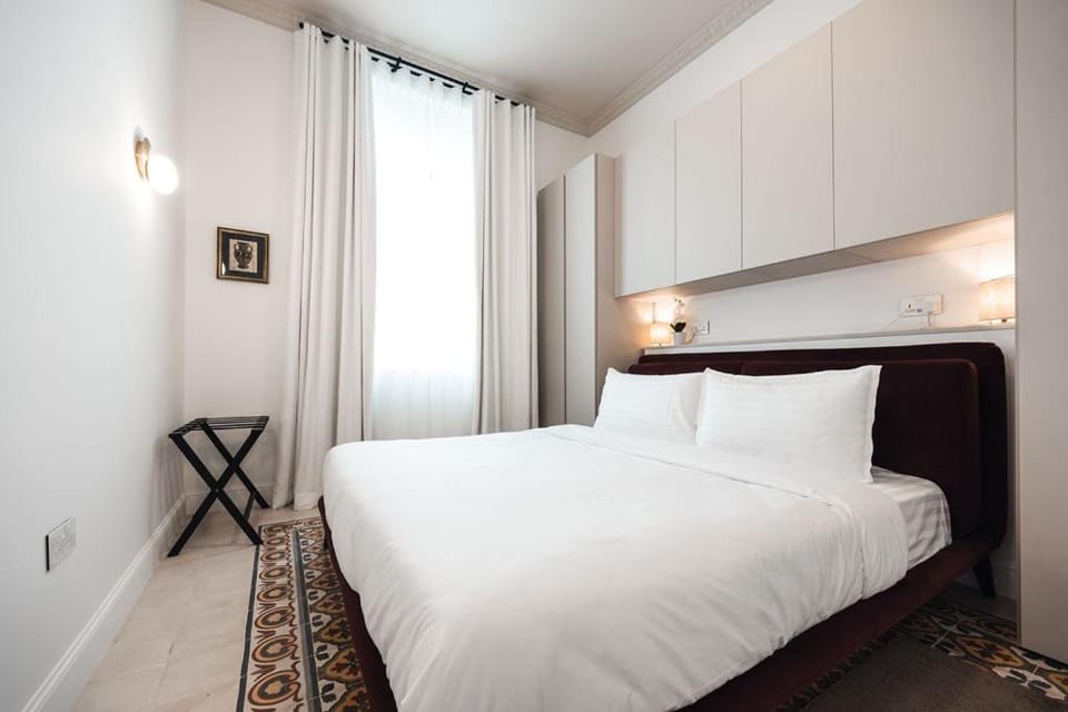 Elegant Designer 2BR Apt in Balluta Building Apartment in Sliema