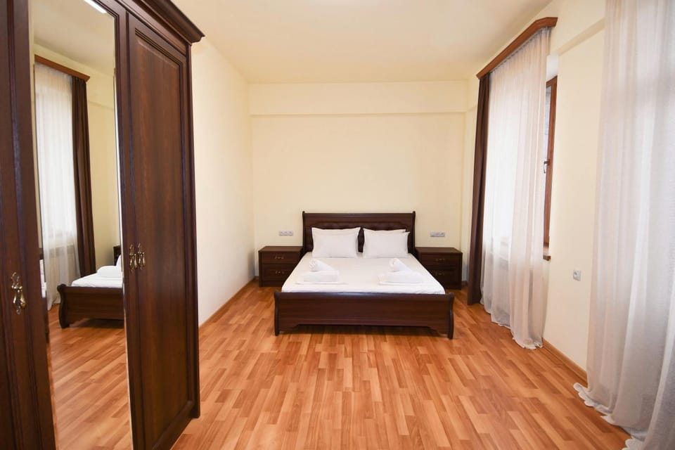 Bed, Bedroom, wardrobe
