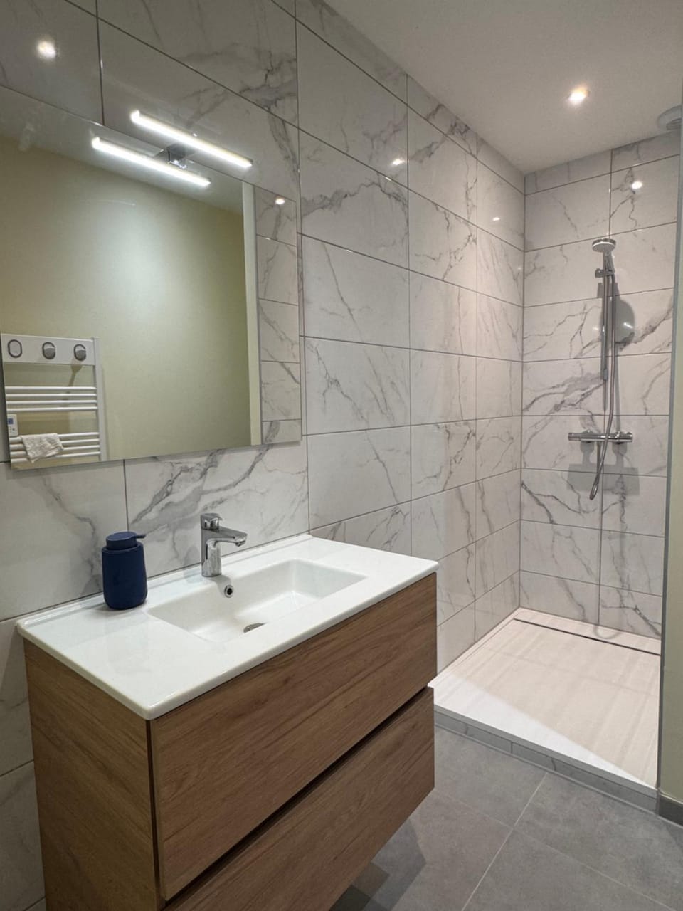 Shower, Bathroom
