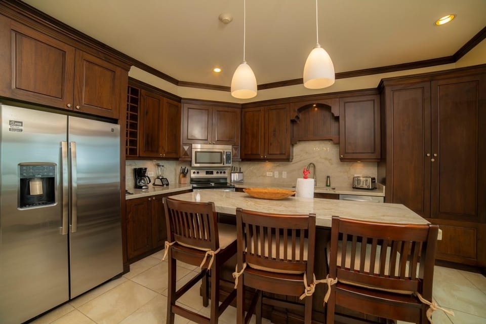 Altavista 5A 3 bdr 3 bath Ocean View Apartment in Herradura