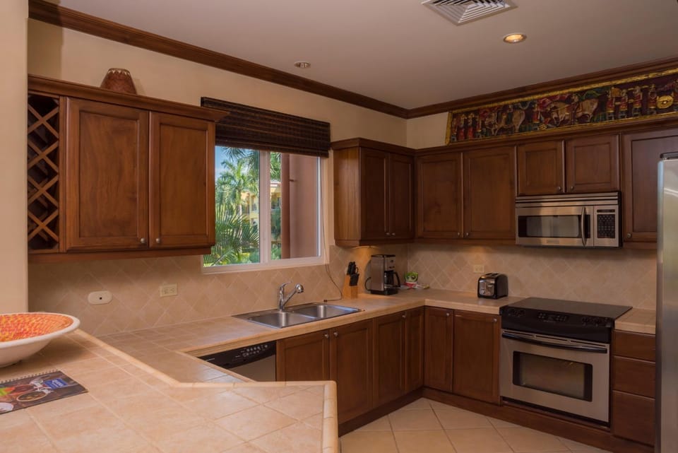 Bay Residence 7C - 3 bdr 2 bath Apartment in Herradura