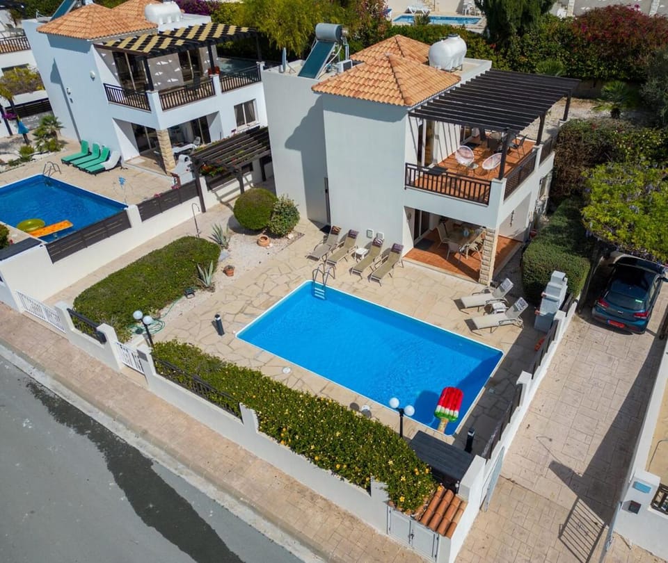 Luxury Pool Villa in Paphos Coral Bay Apartment in Peyia