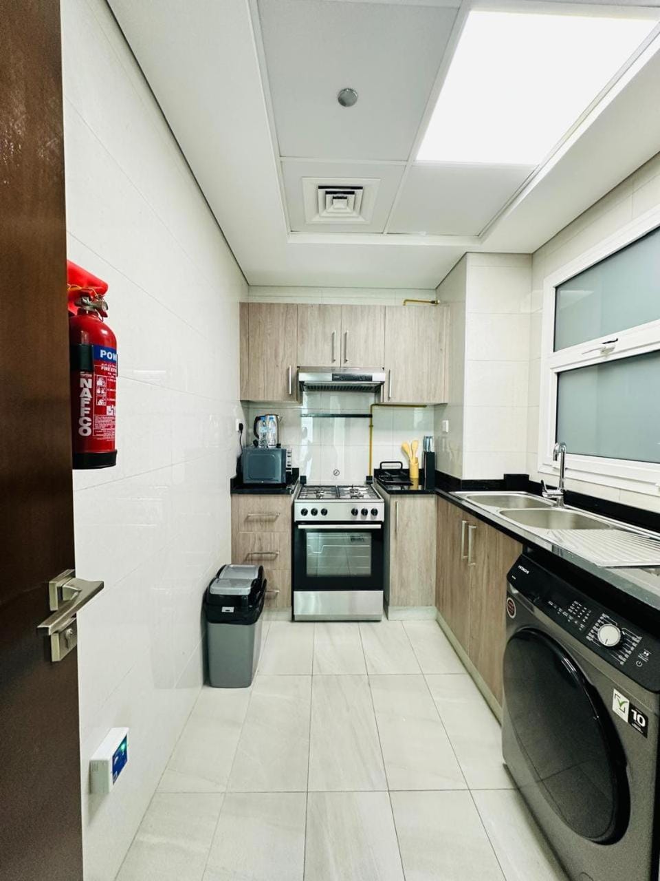 Kitchen or kitchenette, oven, stove