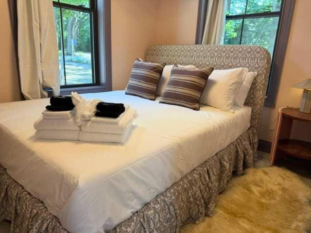 Wolfsbane - Upscale 2 bedroom Villa at Petite Acres Villa in New Buffalo