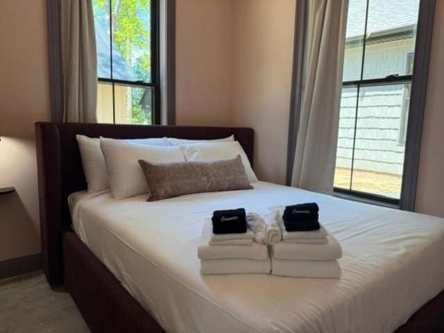 Wolfsbane - Upscale 2 bedroom Villa at Petite Acres Villa in New Buffalo