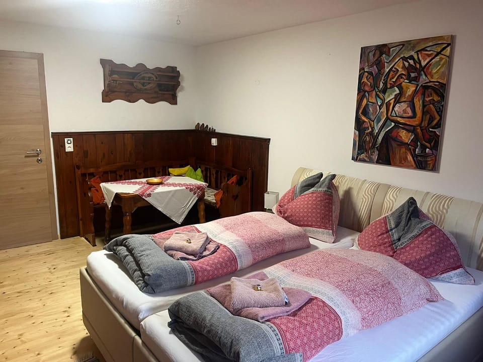 Smart Stay - Privates Zimmer & Bad im Untergeschoss - Kingsize Komfort fuer Zwei Apartment in Salzburgerland