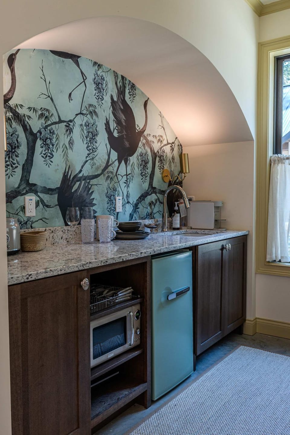 Goldenrod - Upscale 2-bedroom Villa at Petite Acres Villa in New Buffalo