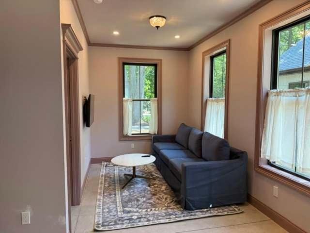 Larkspur - Upscale 2 Bedroom Villa at Petite Acres Villa in New Buffalo