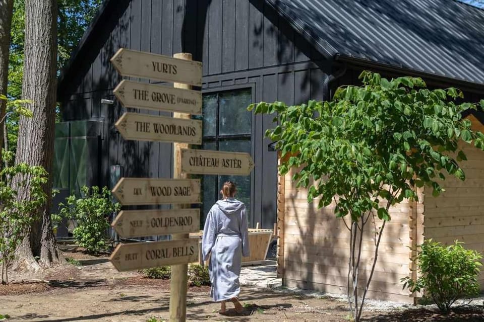 Wild Indigo - Upscale 2 Bedroom Villa at Petite Acres Villa in New Buffalo