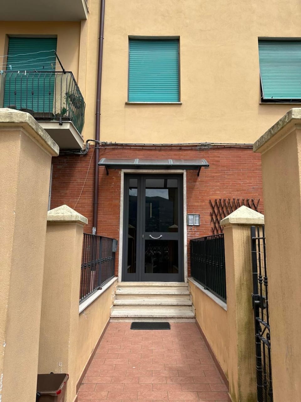 Zatushok Apartment in La Spezia