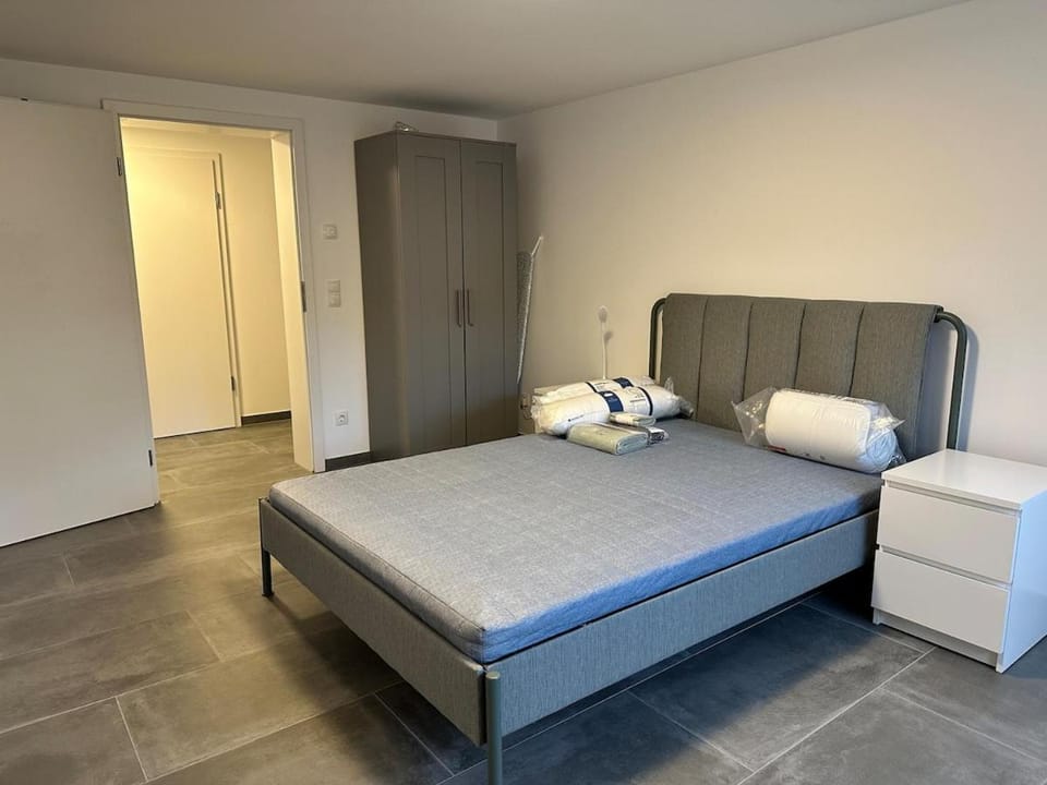 Moderne 80qm mit Terrasse, Wlan und Parkplatz - Nähe Nürburgring Apartment in Ahrweiler