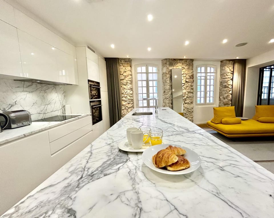 Atelier Meynadier Apartment in Cannes