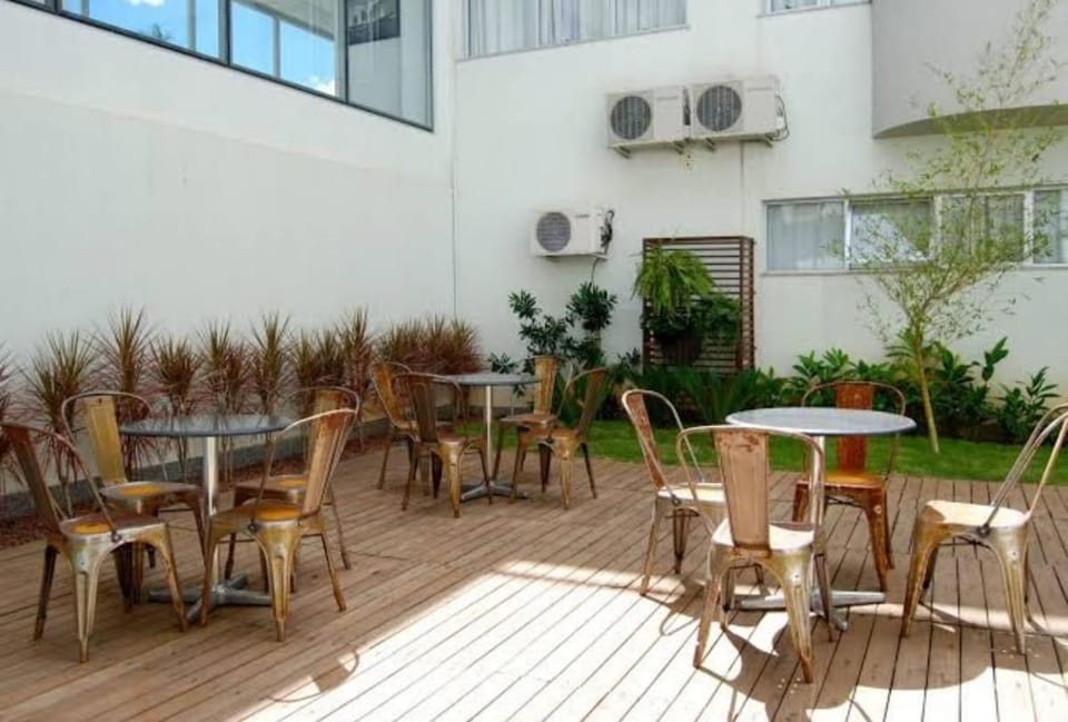 Flat in front of Lagoa da Pampulha Apartment in Belo Horizonte