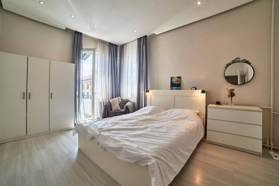 Bedroom, flat iron, wardrobe