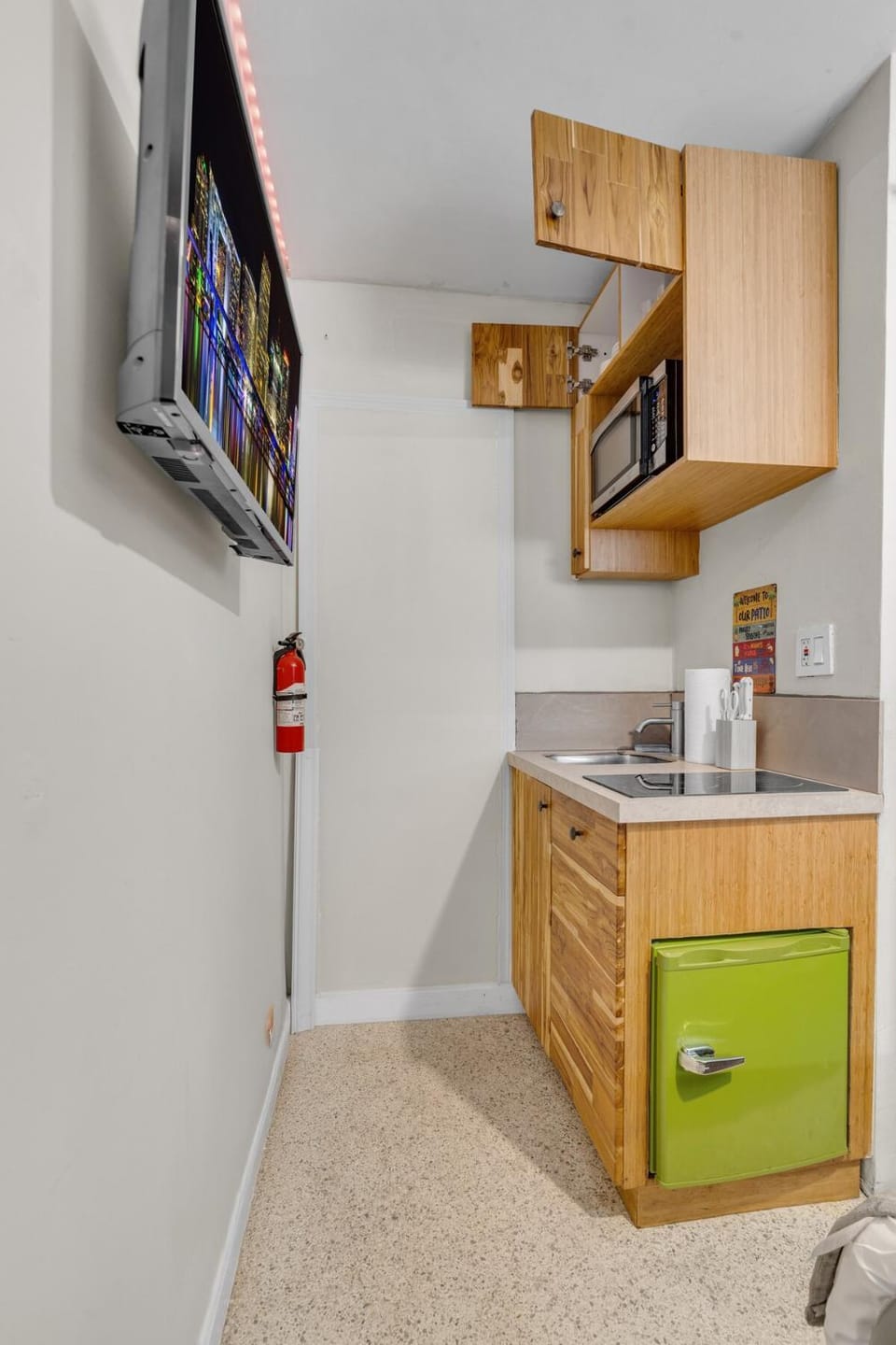 Compact Miami Suite Apartment in Coral Gables