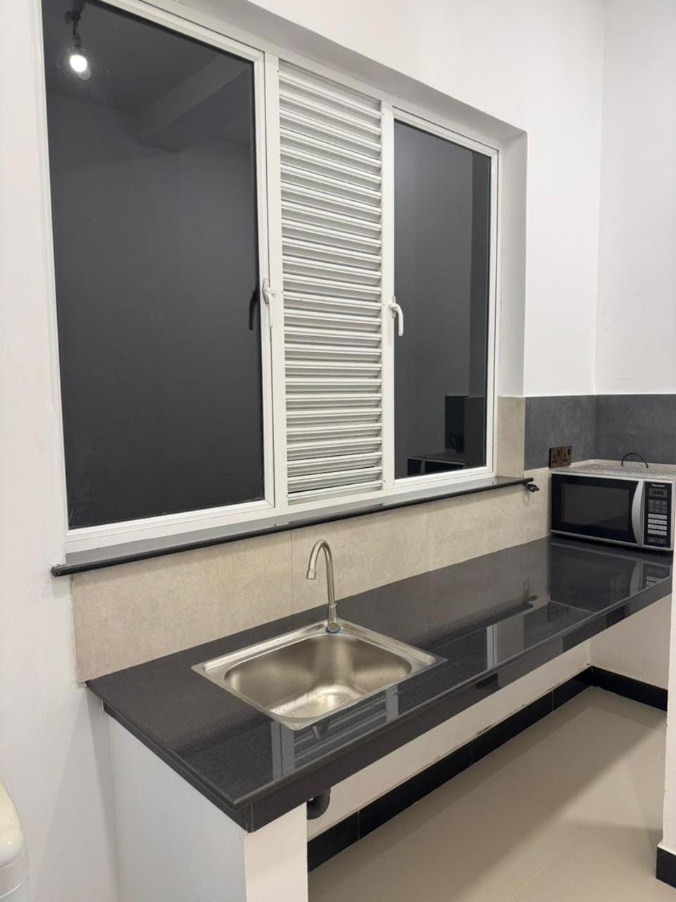 Sea Breeze Grove Villa Villa in Kamburugamuwa