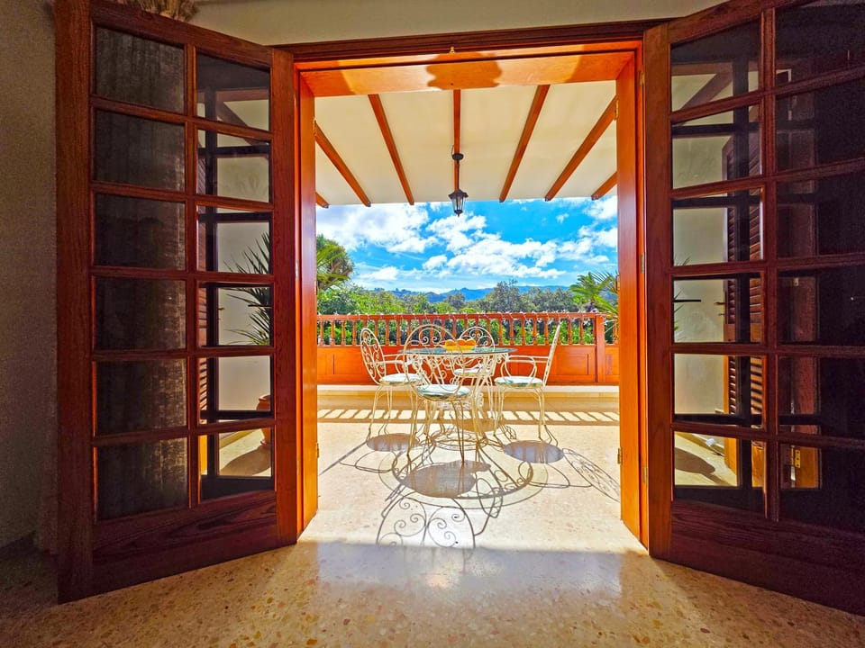 View (from property/room), Balcony/Terrace