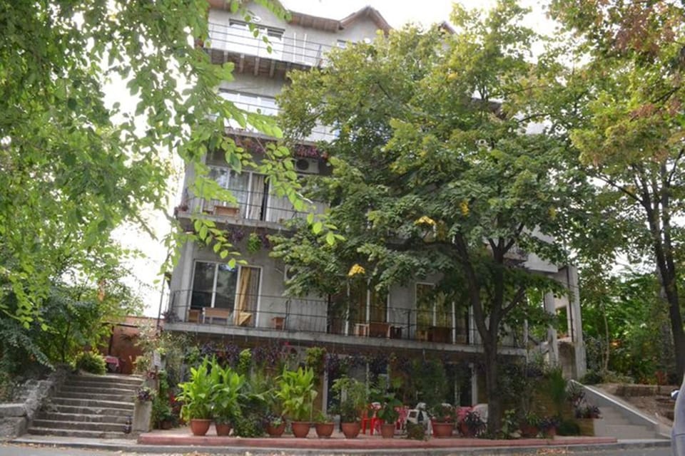 Facade/entrance, Day