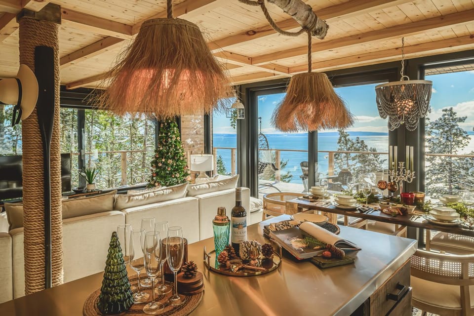 Chalet Eden Roc luxueux avec Jacuzzi et Sauna Privés 6 personnes Chalet in La Malbaie