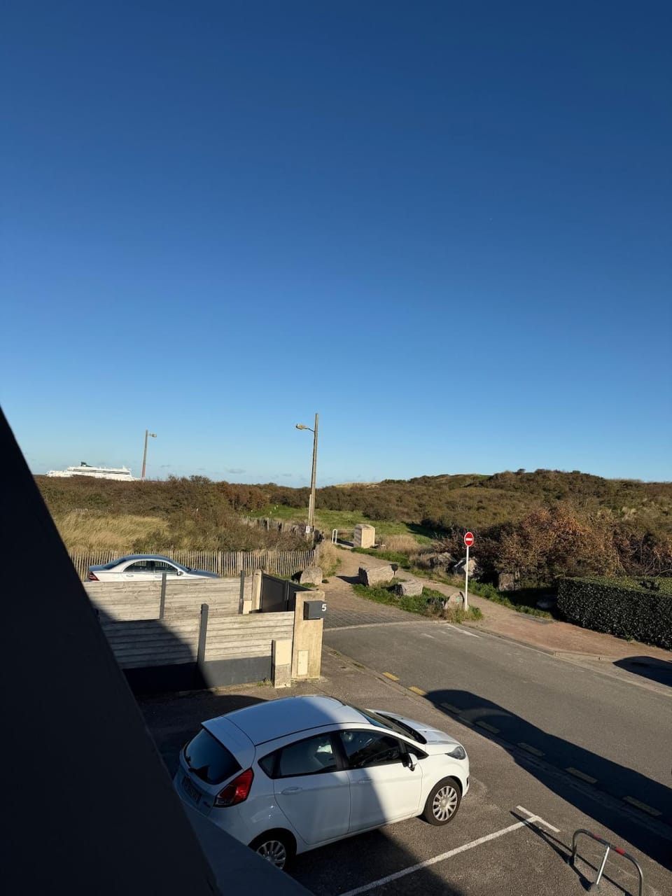 Neighbourhood, Natural landscape