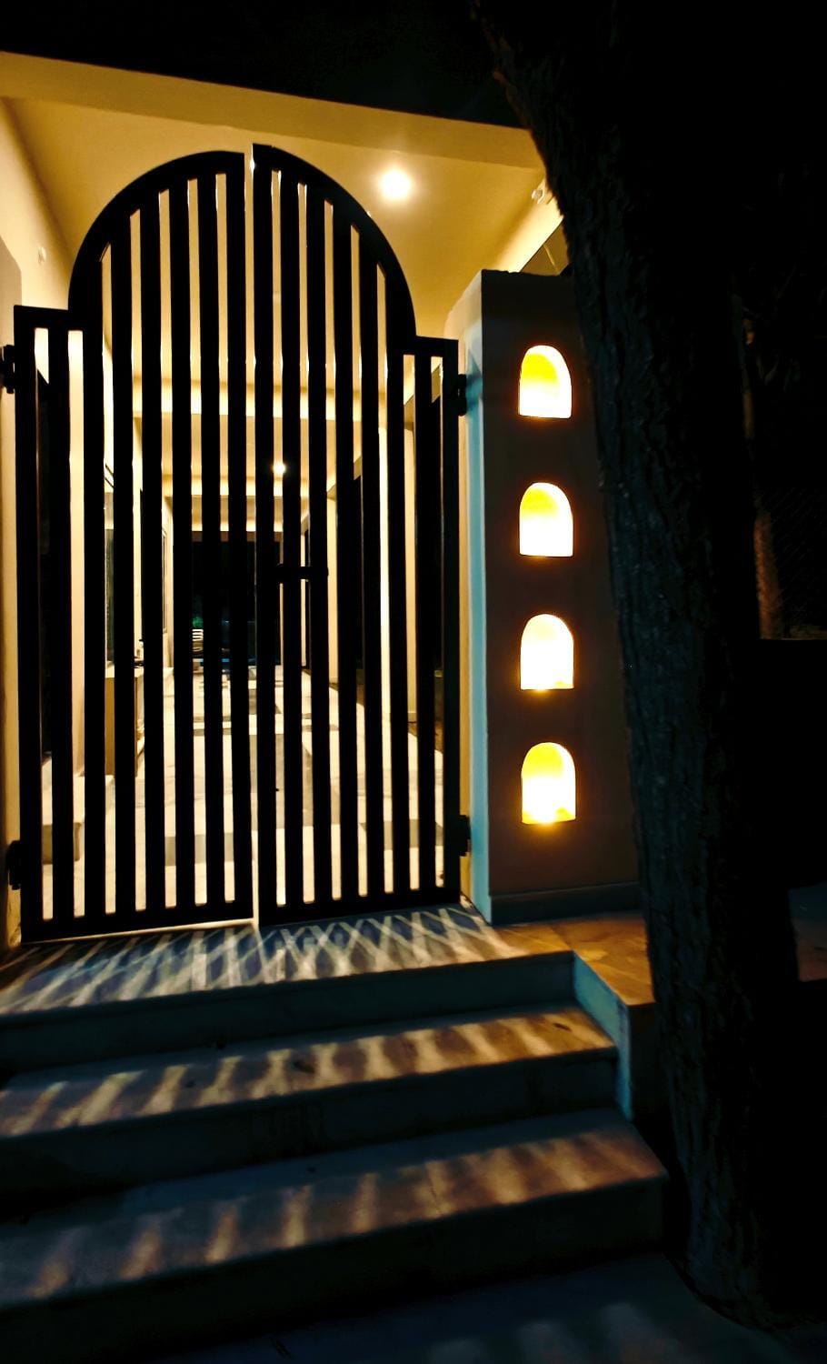 Facade/entrance