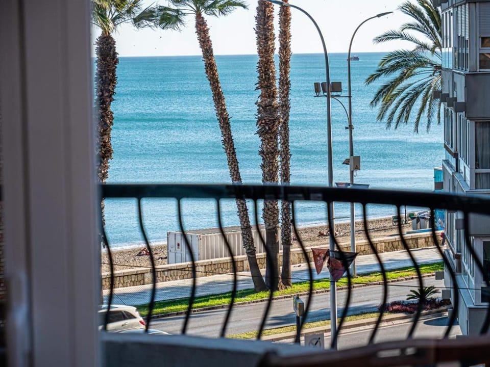Malagueta BEACH VIBES Apartment in Malaga
