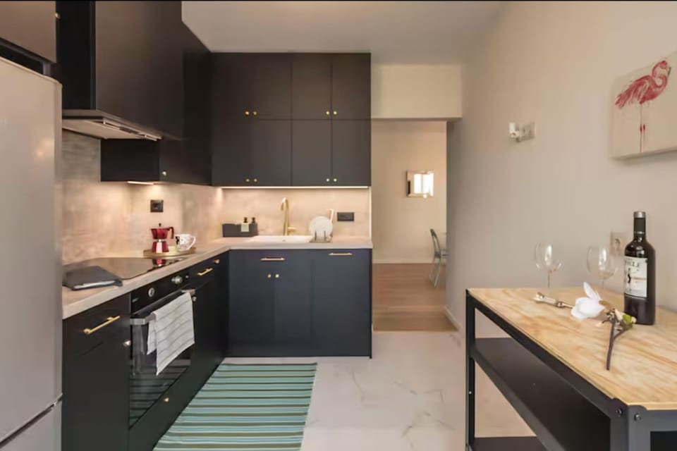 Kitchen or kitchenette, dishwasher