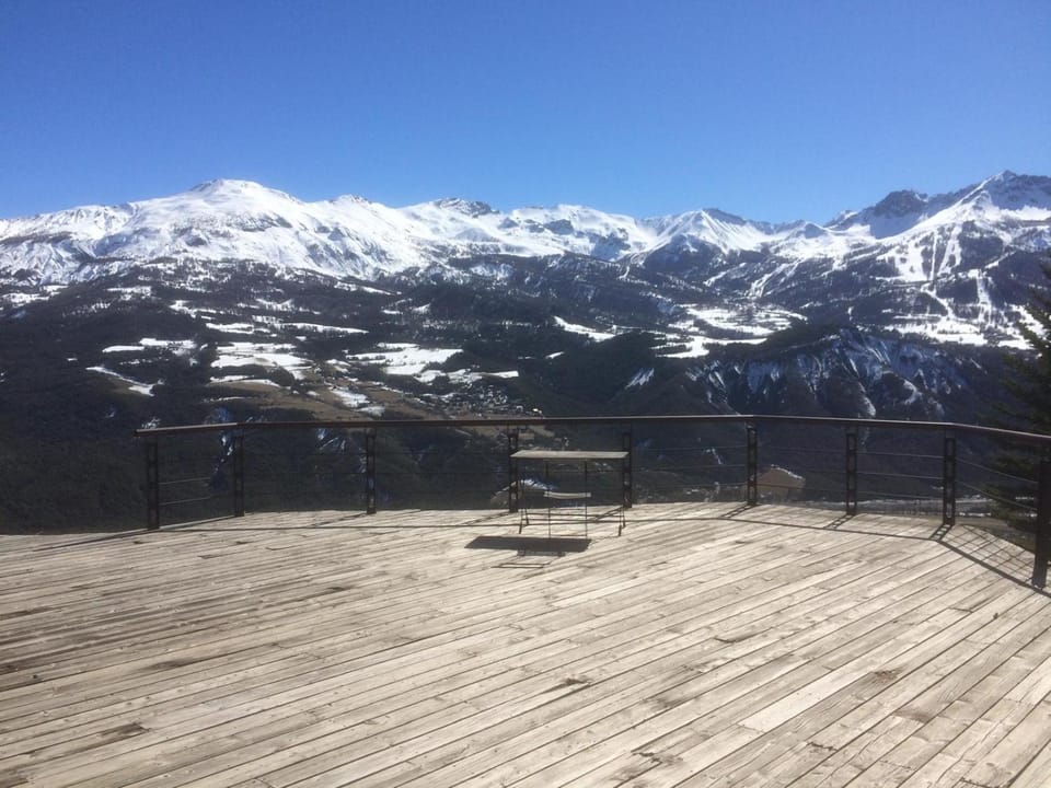 Chalet d exception ensoleillé, vue grandiose Chalet in Piedmont
