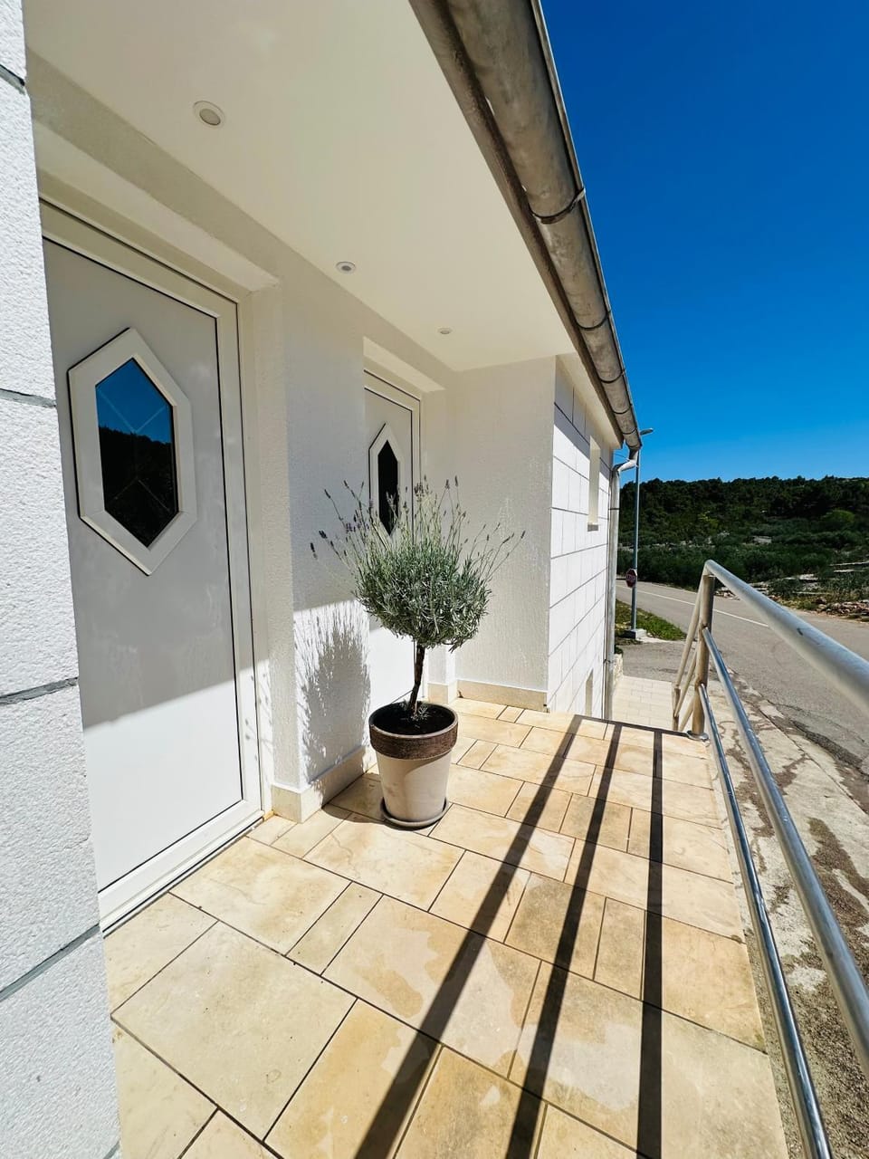 Property building, Facade/entrance