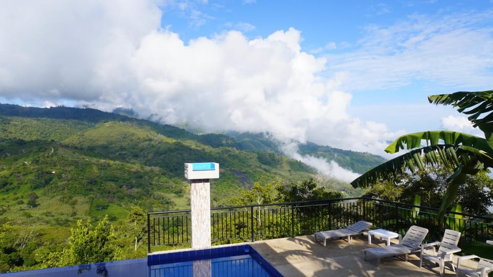 Finca Turística - Mirador Bella Luna House in Cundinamarca, Colombia