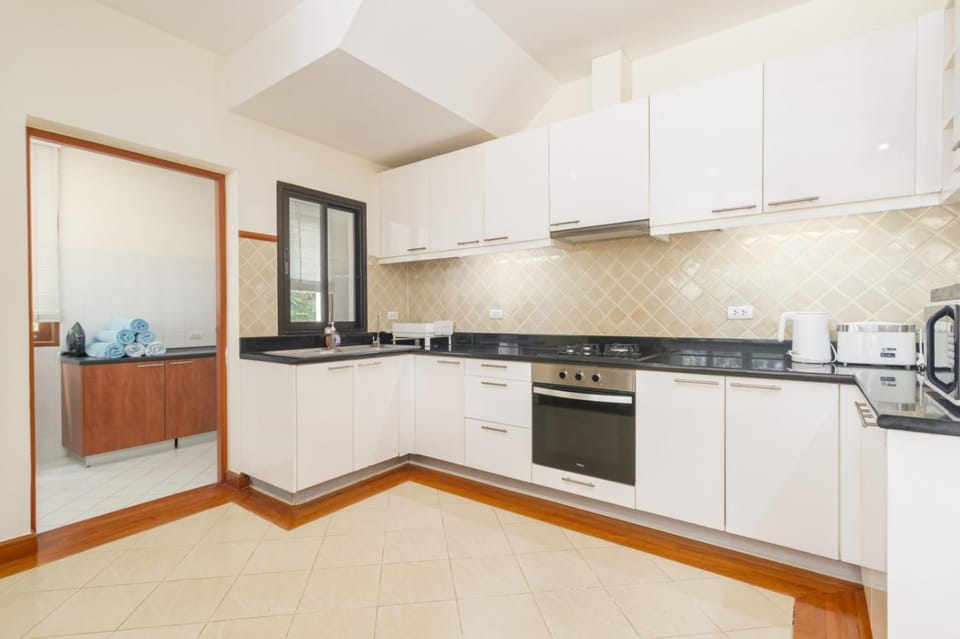 Spacious Villa with Pool, Garden & Club facilities Villa in Choeng Thale