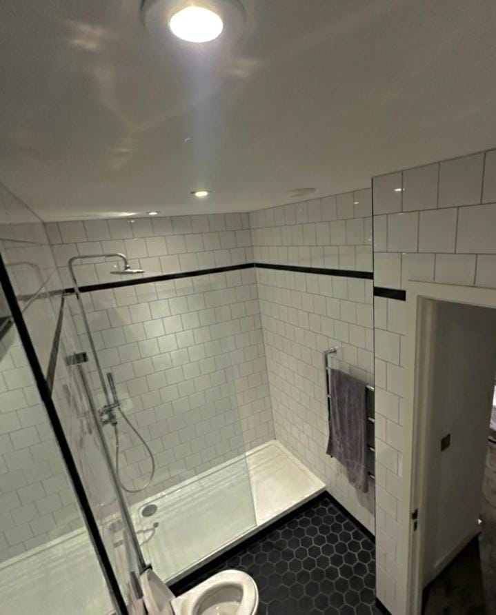 Lux 2 Bed Flat, balcony Canary Whalf Apartment in London