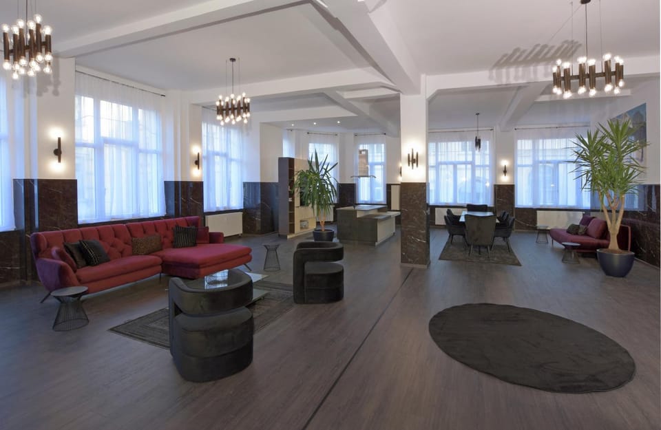 White House Meerane - First Floor Loft Apartment in Thuringia, Germany