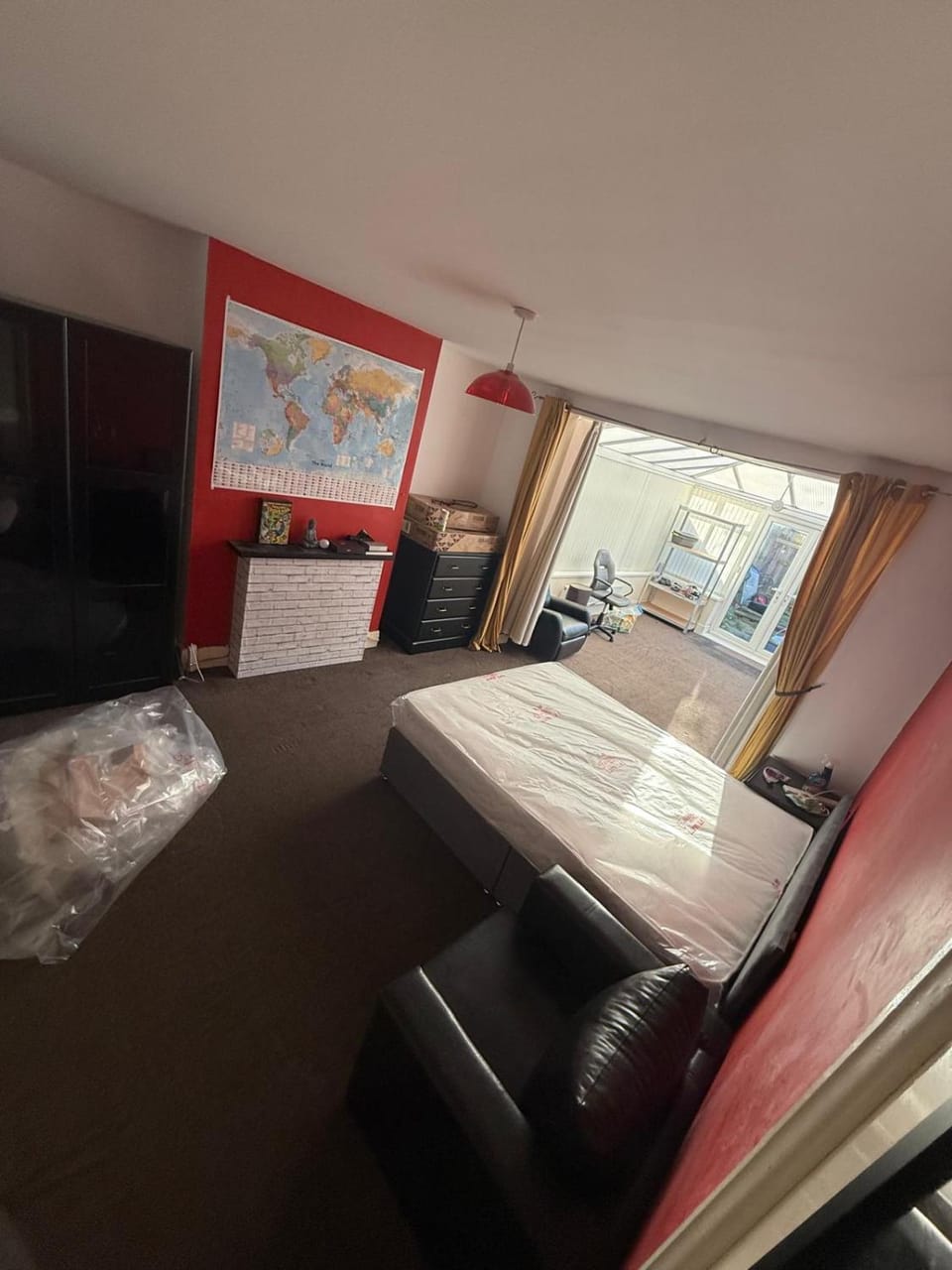 spacious King bed 30FT Room Vacation rental in Newcastle upon Tyne