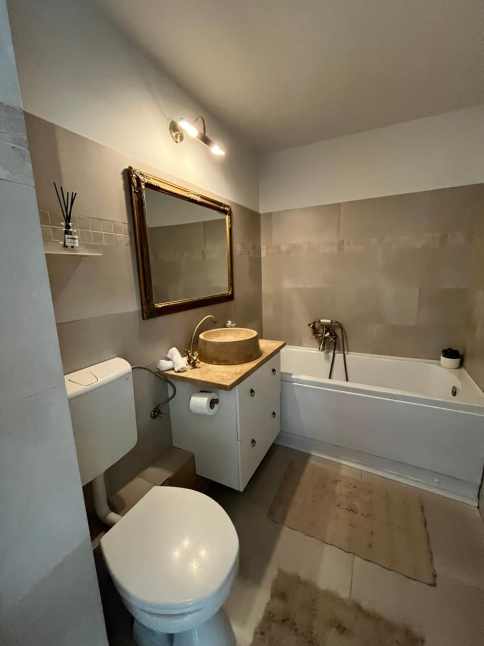 Toilet, Bathroom, Bath, towels