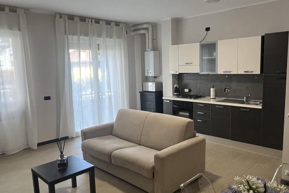 Kitchen or kitchenette, Living room, pet friendly, stove
