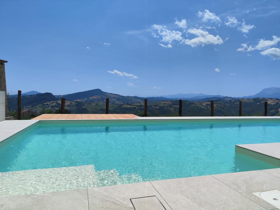 GrazieSole Agriturismo casa intera in esclusiva Villa in Marche