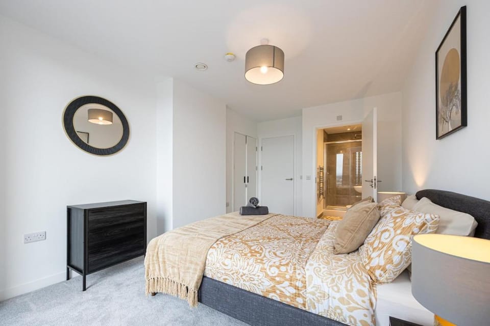 Royal Ebony by Smithstone properties Apartment in Manchester