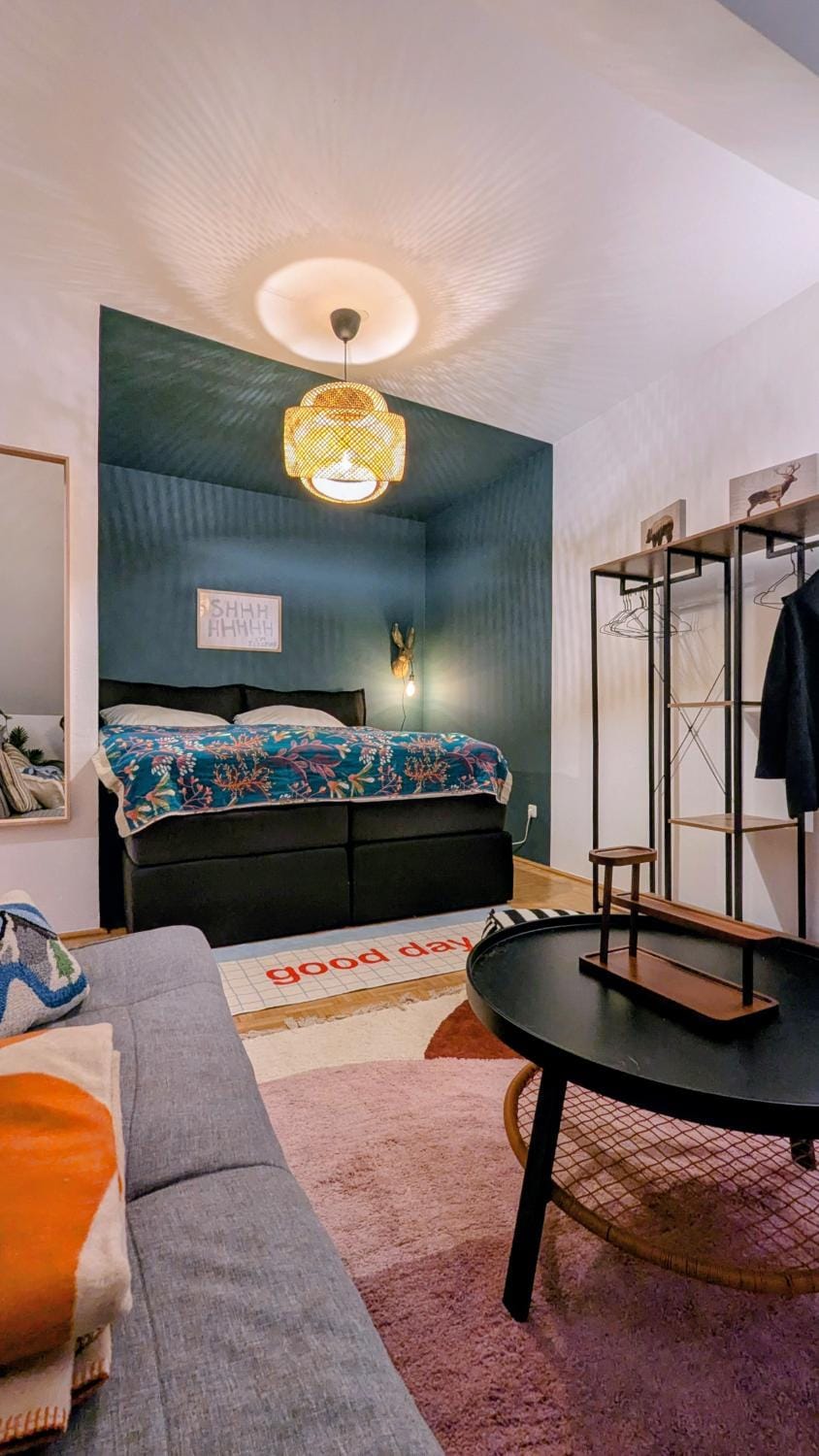 Bed, Living room, Photo of the whole room, Seating area, Bedroom